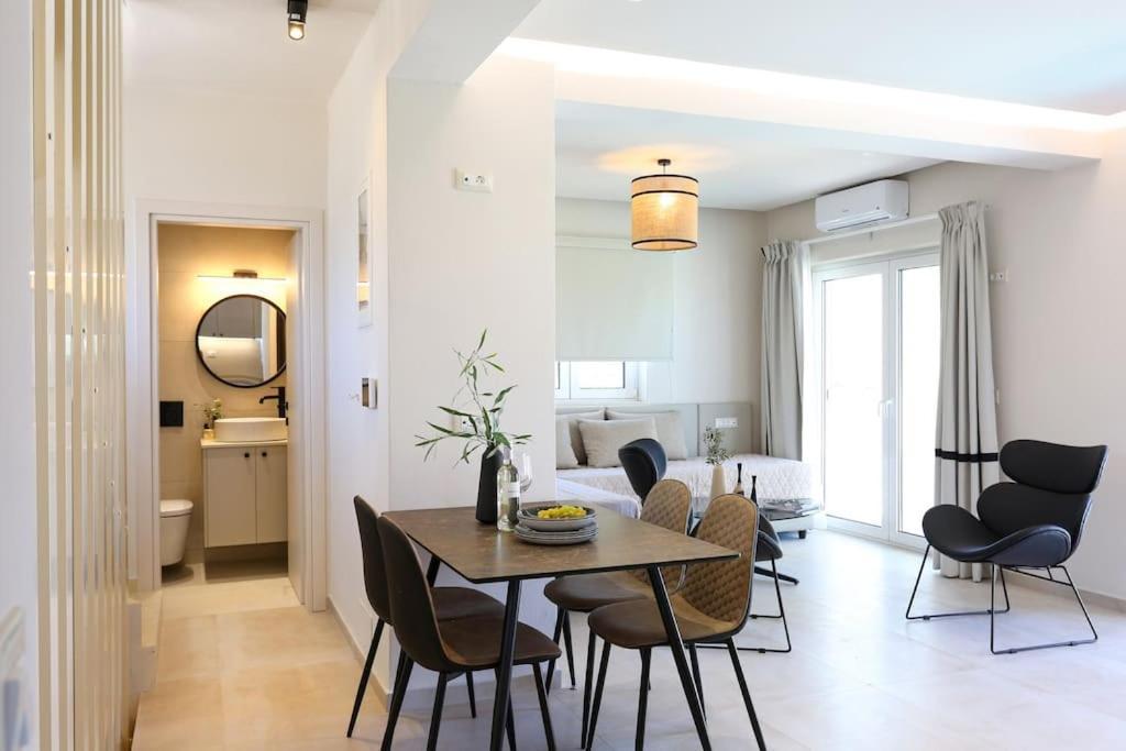 Constantino With Heated Pool *