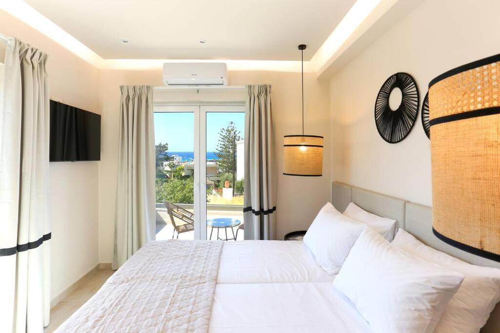 Villa Constantino With Heated Pool
